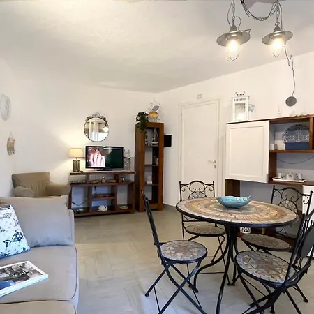 Apartment Deluxe In Porto Rotondo